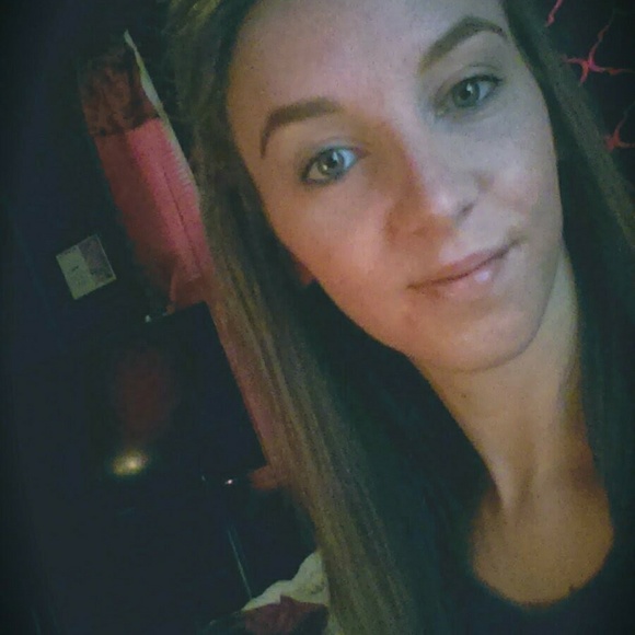 Meet your Posher, Emilie - Picture 6 of 8